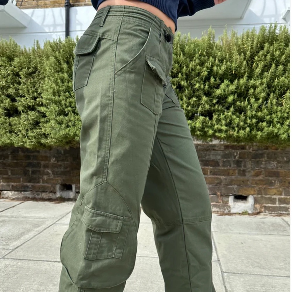 Brandy Melville Kim Cargo Pants Small - Picture 2 of 9